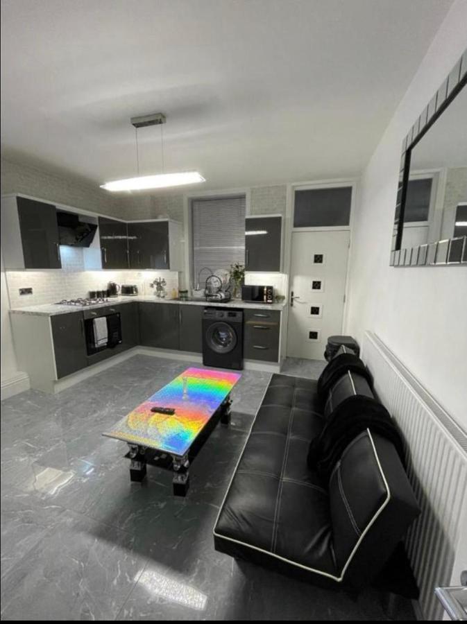 Entire 5 Star Luxury Whalley House Wifi Tv Luxury Burnley Extérieur photo